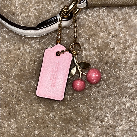 Mini Coach Logo Cherry Print Shoulder Bag W/ Matching Card Holder - Picture 3 of 5